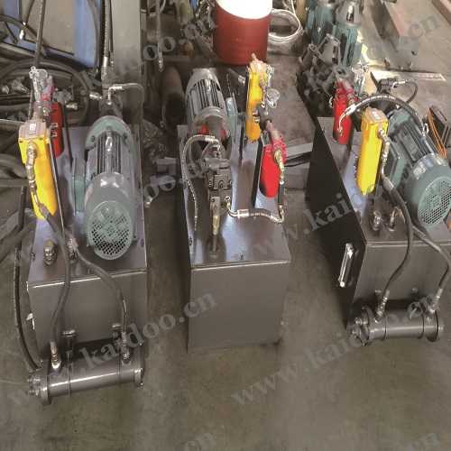 Hydraulic Power Supply (Parison control system)